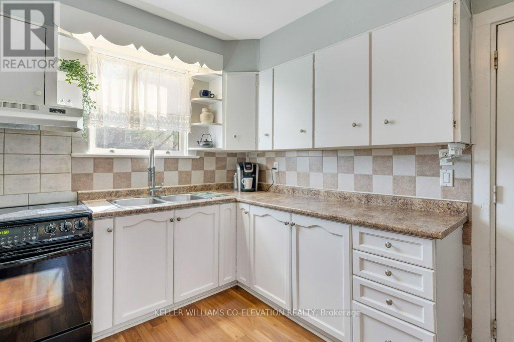 14 Minto Avenue, Hamilton, Ontario  L8L 6E2 - Photo 19 - X12460049