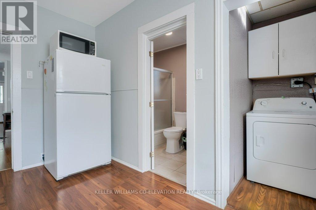 14 Minto Avenue, Hamilton, Ontario  L8L 6E2 - Photo 21 - X12460049