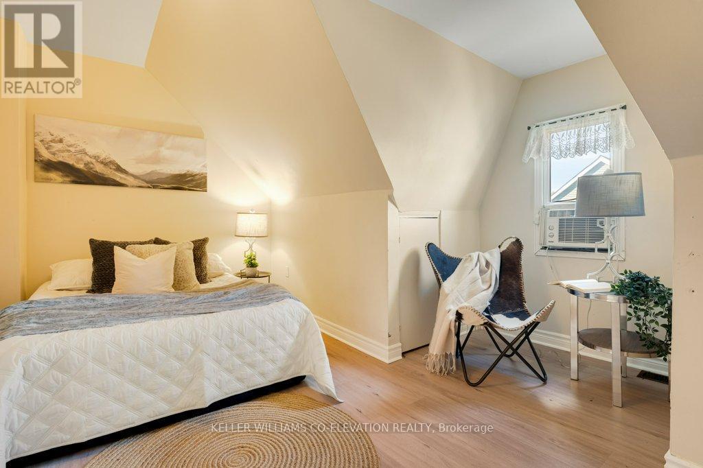14 Minto Avenue, Hamilton, Ontario  L8L 6E2 - Photo 24 - X12460049