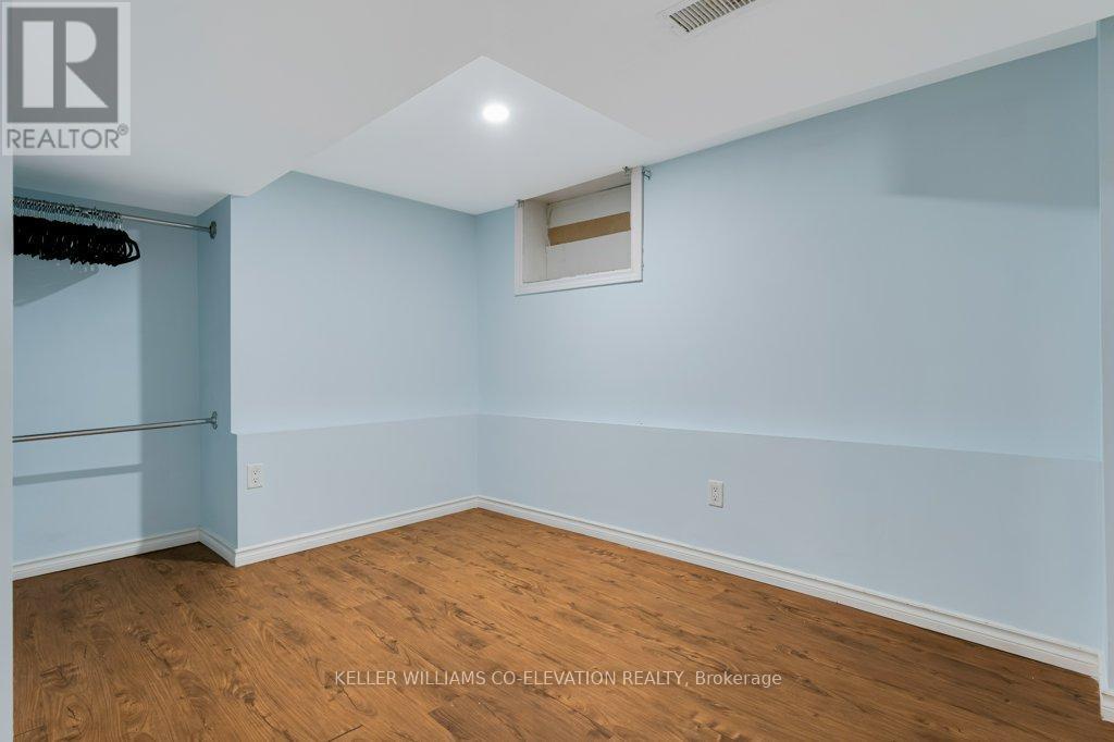 14 Minto Avenue, Hamilton, Ontario  L8L 6E2 - Photo 36 - X12460049