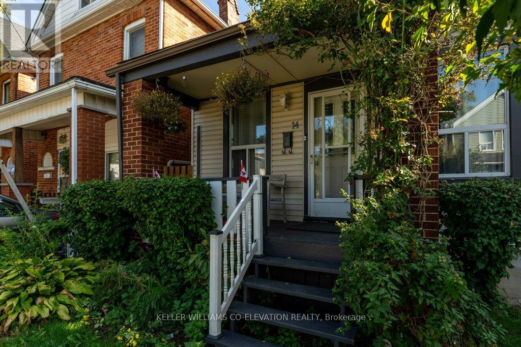 14 Minto Avenue, Hamilton, Ontario  L8L 6E2 - Photo 7 - X12460049