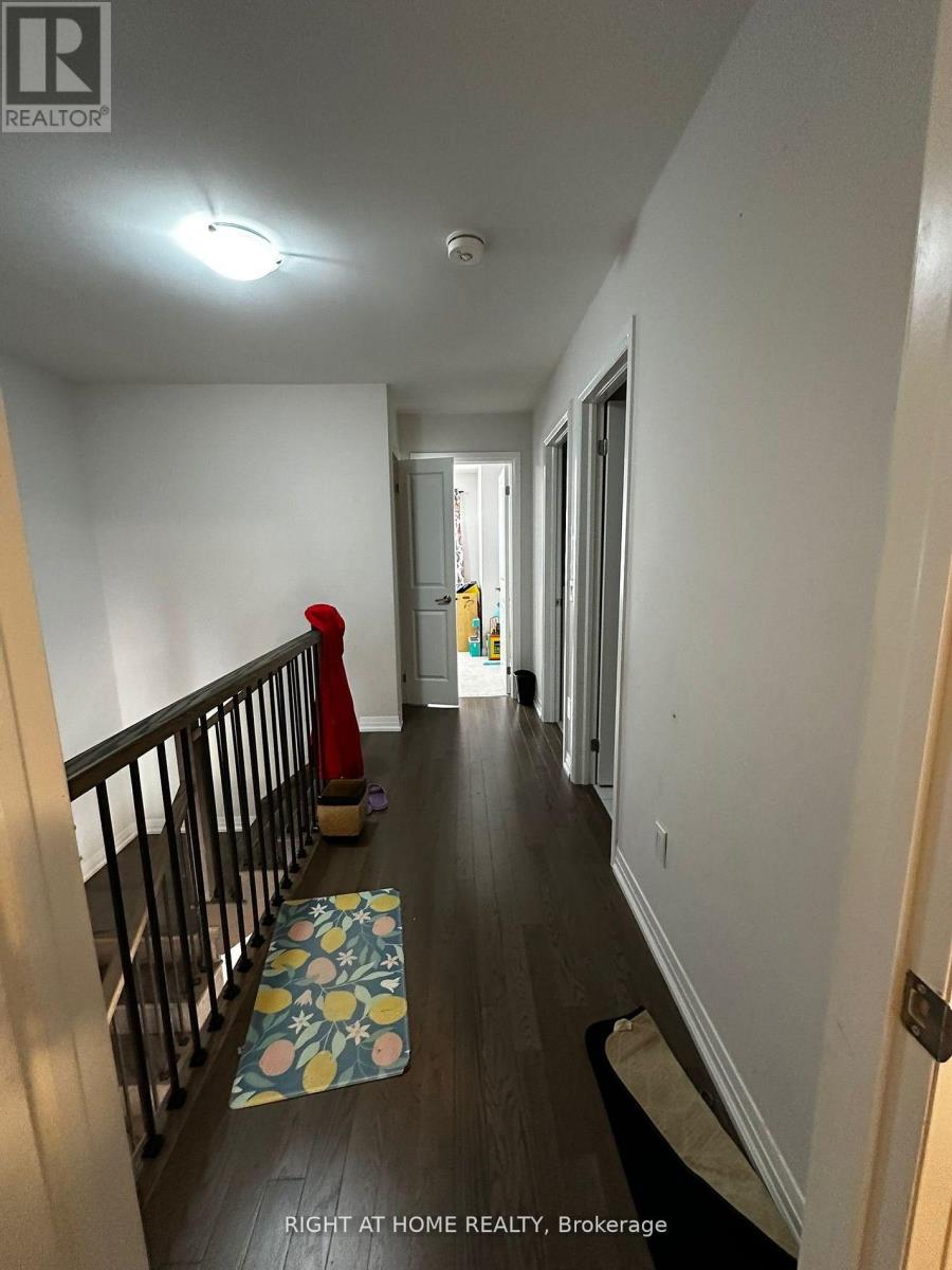110 Yale Drive, Hamilton, Ontario  L0R 1W0 - Photo 11 - X12460074
