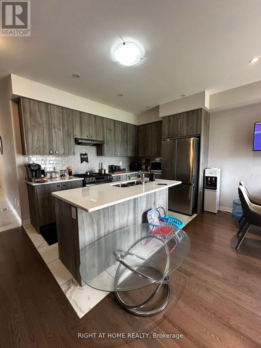 110 Yale Drive, Hamilton, Ontario  L0R 1W0 - Photo 6 - X12460074