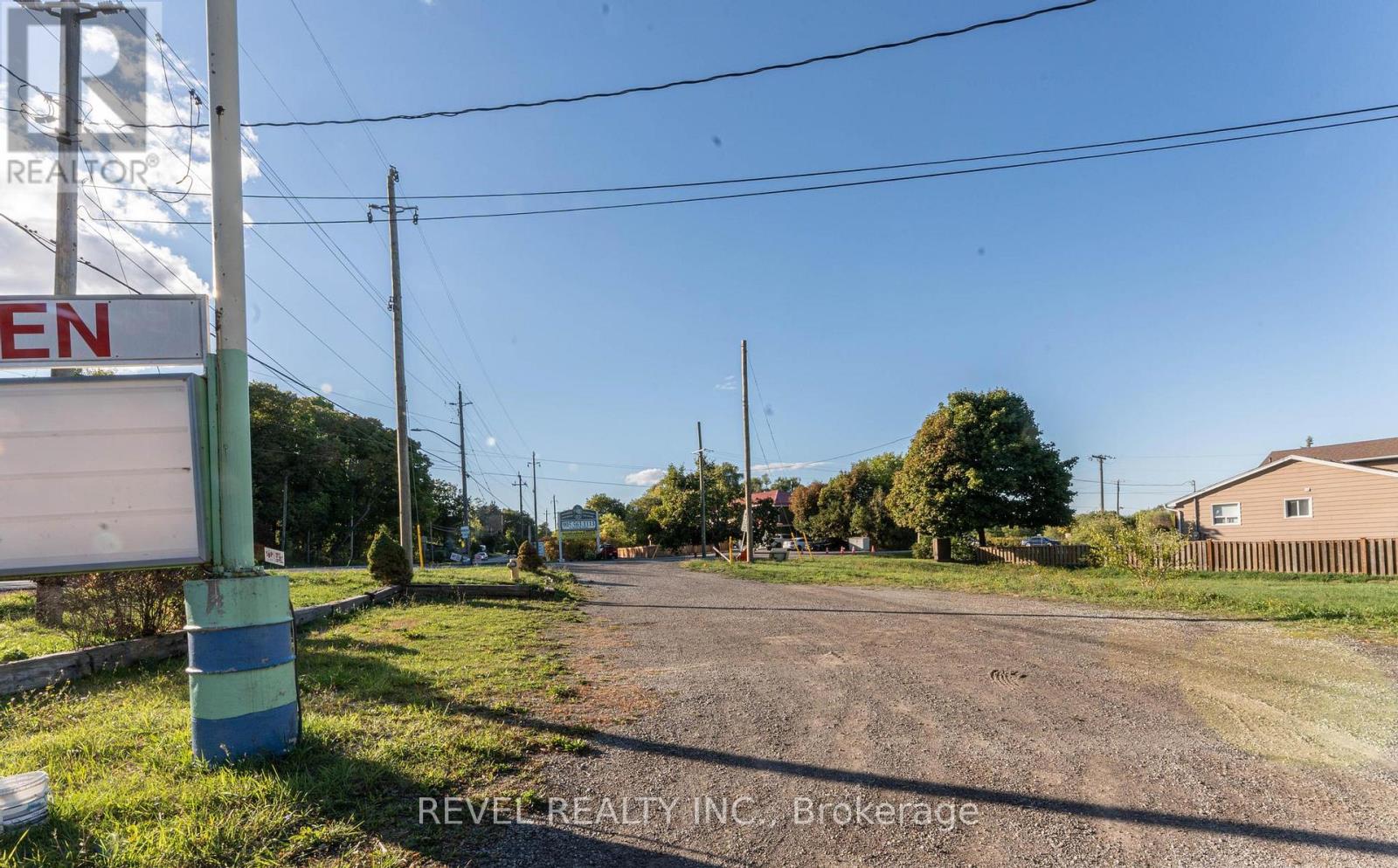 5391 King Street, Lincoln, Ontario  L0R 1B3 - Photo 9 - X12460093