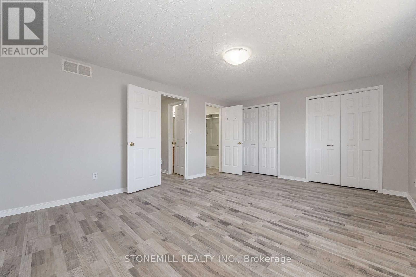 34 - 31 Schroder Crescent, Guelph, Ontario  N1E 7M6 - Photo 17 - X12460124