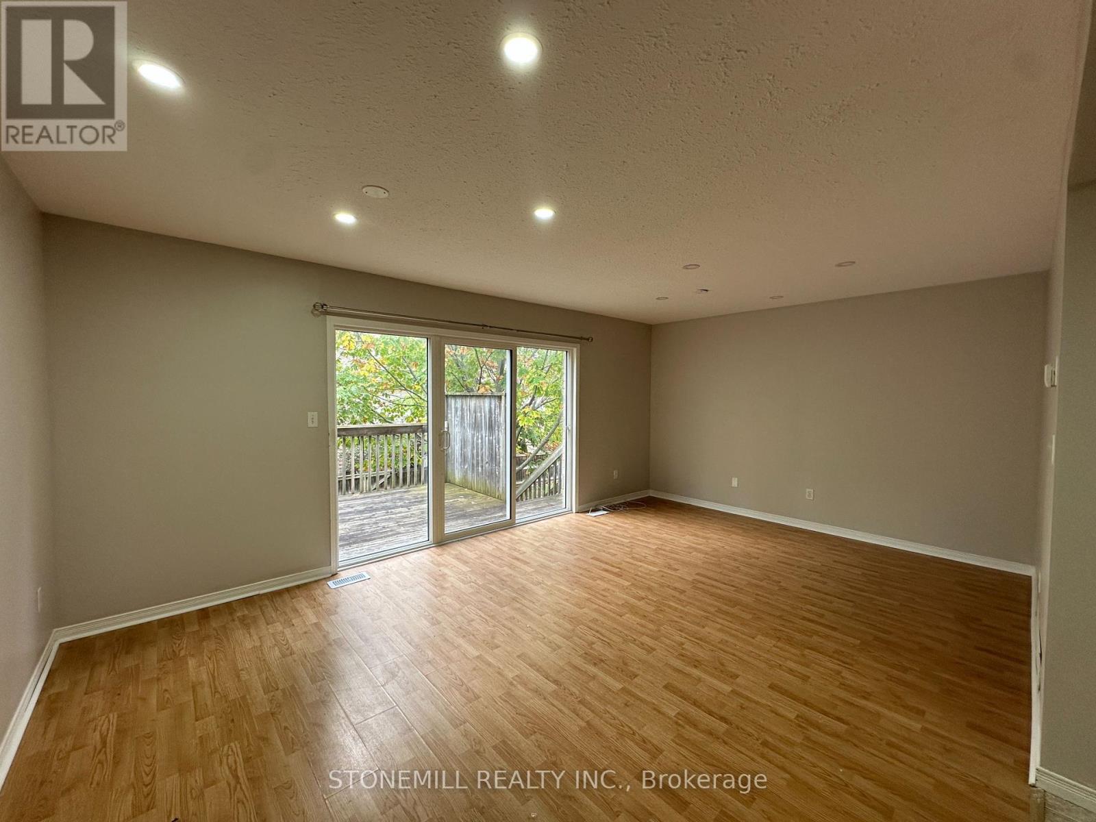 34 - 31 Schroder Crescent, Guelph, Ontario  N1E 7M6 - Photo 6 - X12460124