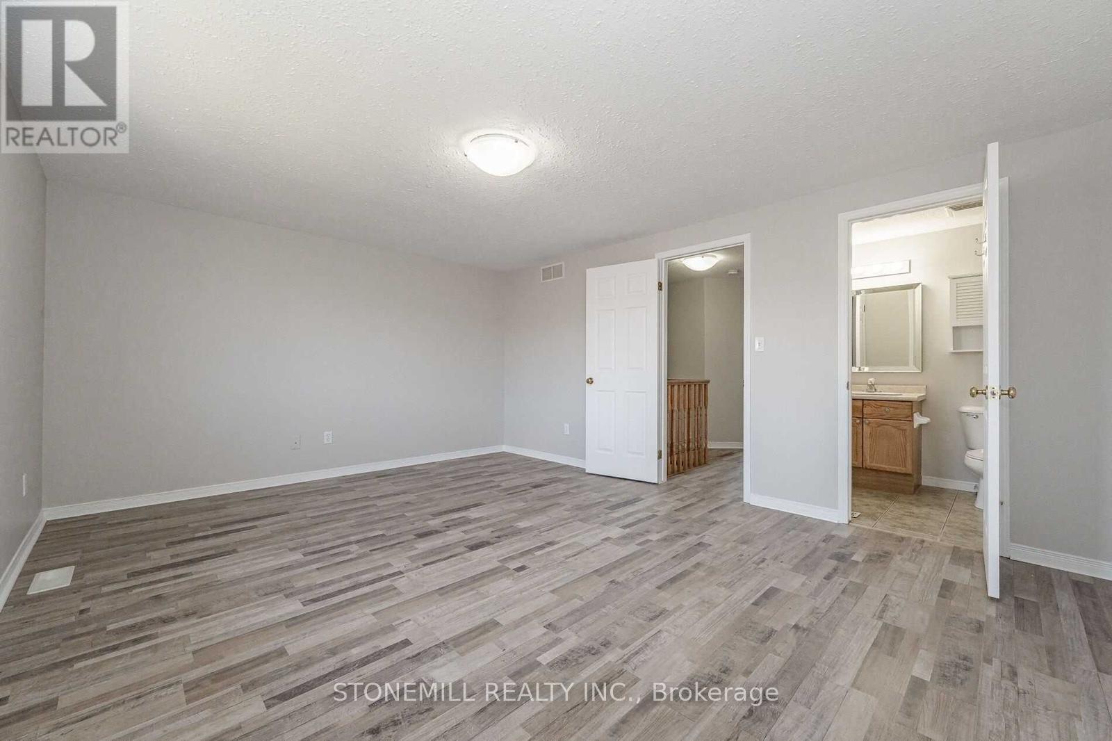 34 - 31 Schroder Crescent, Guelph, Ontario  N1E 7M6 - Photo 7 - X12460124