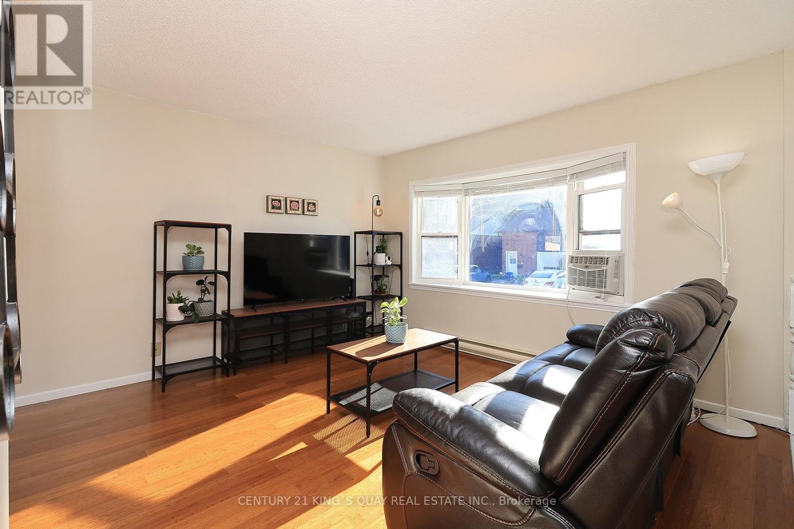 29 - 115 Mary Street W, Kawartha Lakes, Ontario  K9V 2N7 - Photo 12 - X12460126