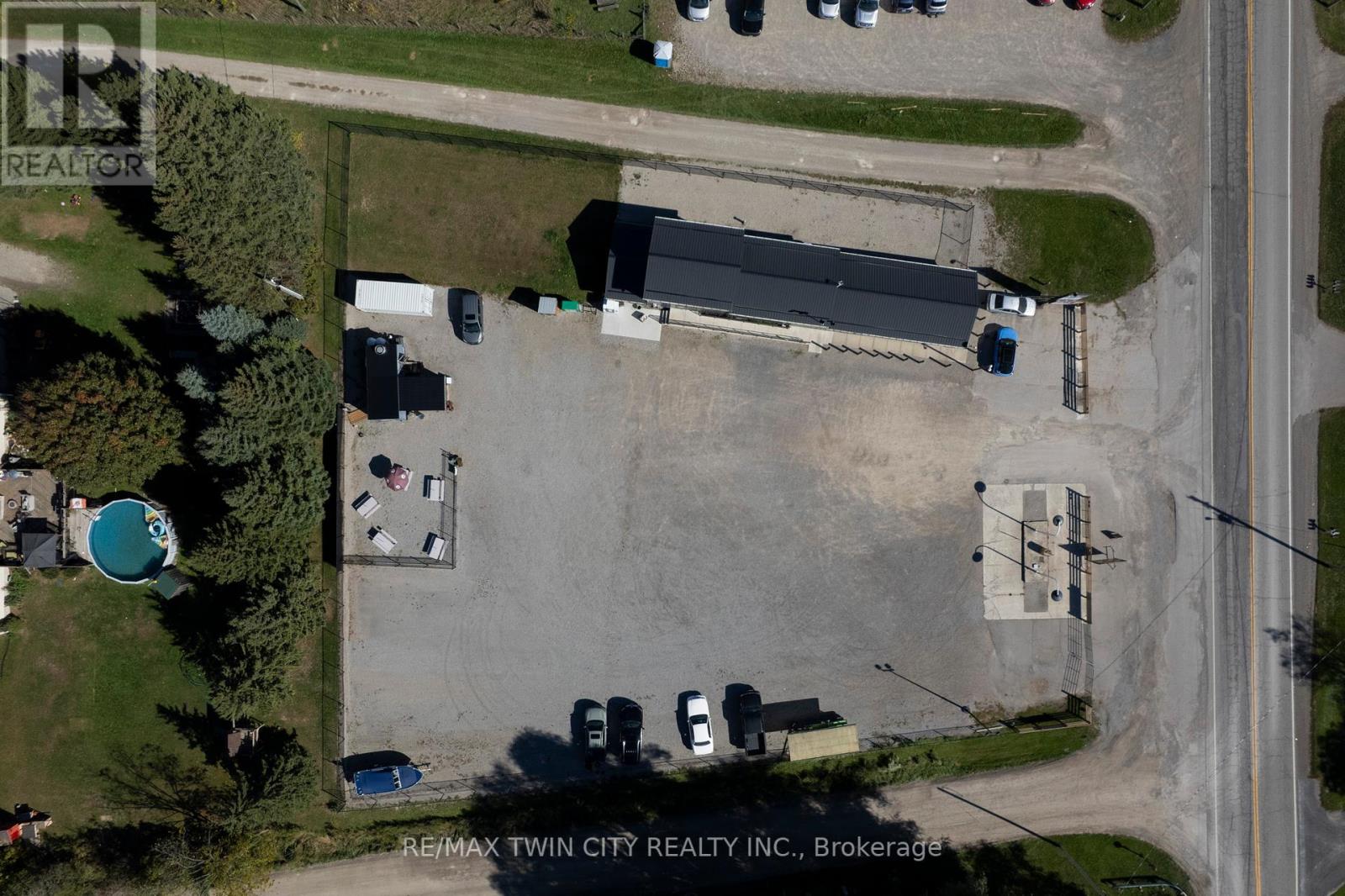 230 Oakland Road, Brant, Ontario  N0E 1R0 - Photo 23 - X12460150