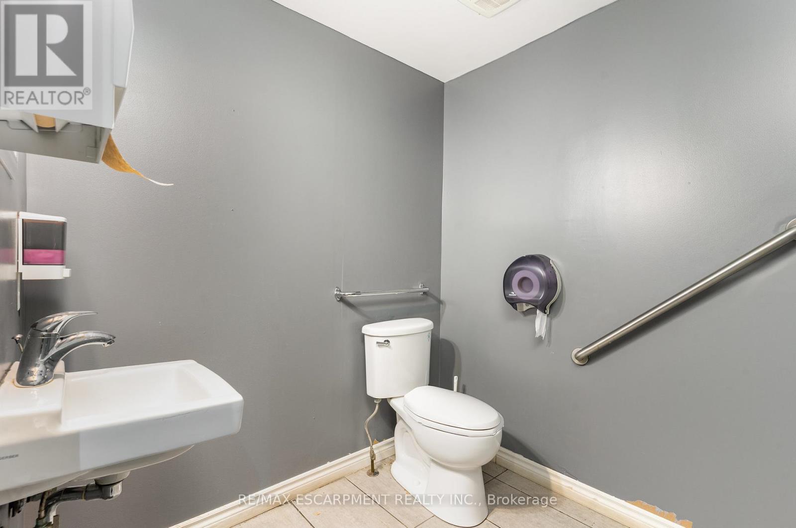 201 Ottawa Street N, Hamilton, Ontario  L8H 3Z4 - Photo 20 - X12460181