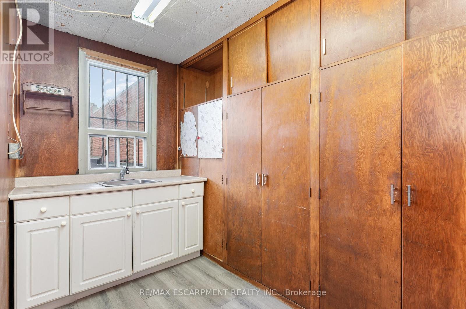 201 Ottawa Street N, Hamilton, Ontario  L8H 3Z4 - Photo 24 - X12460181