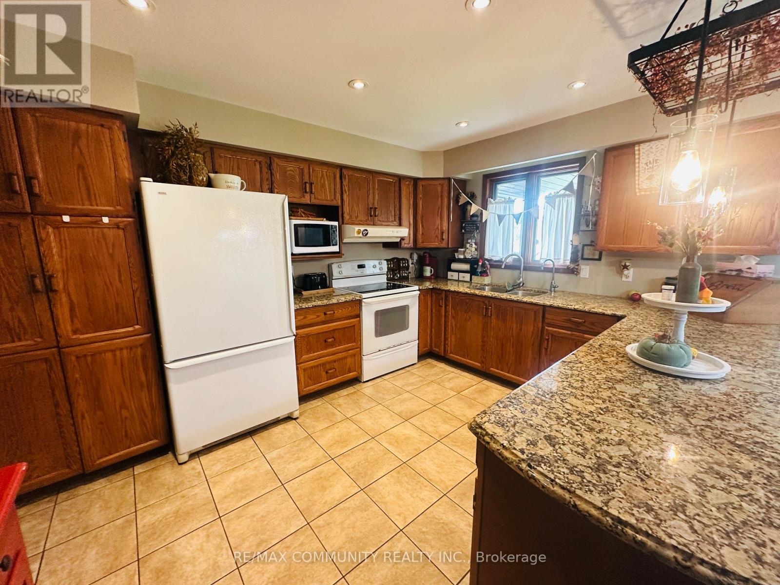 214 Helyer Road, Quinte West, Ontario  K8V 5P4 - Photo 18 - X12460216