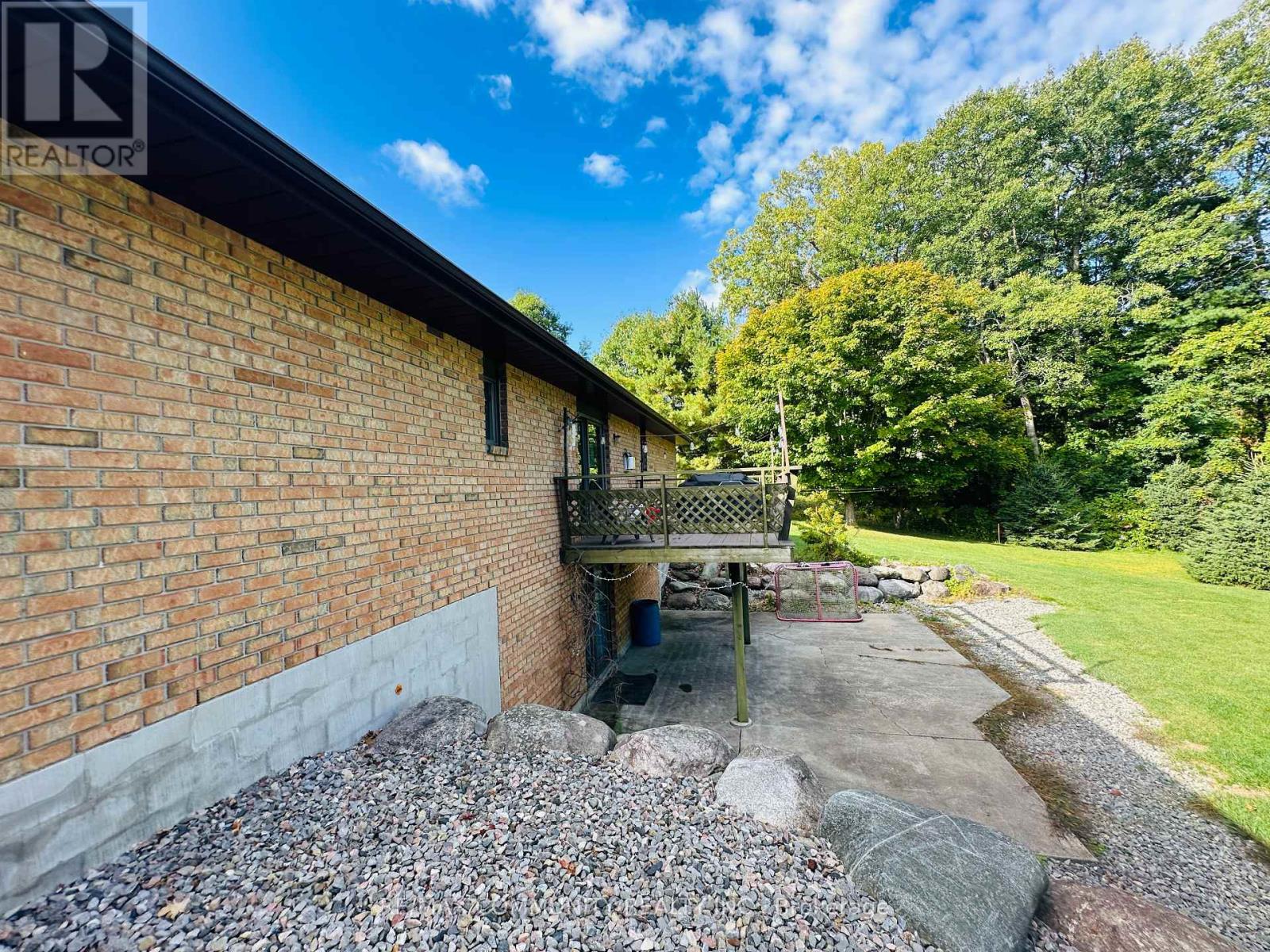 214 Helyer Road, Quinte West, Ontario  K8V 5P4 - Photo 9 - X12460216