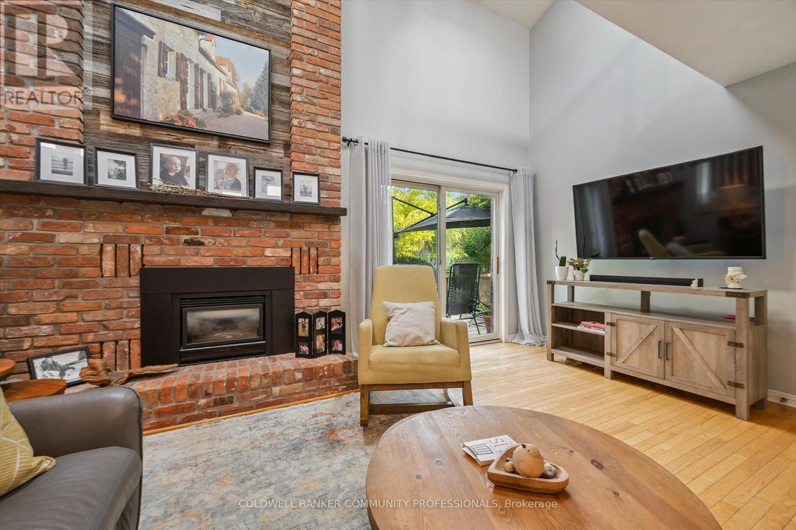 1 Thornhill Drive, Guelph, Ontario  N1H 7Z6 - Photo 21 - X12460228