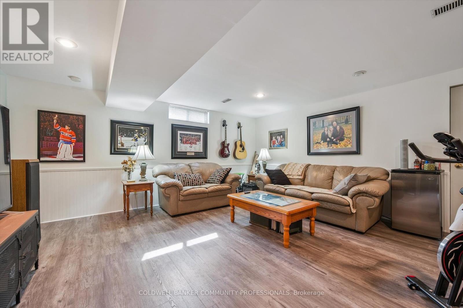 1 Thornhill Drive, Guelph, Ontario  N1H 7Z6 - Photo 31 - X12460228