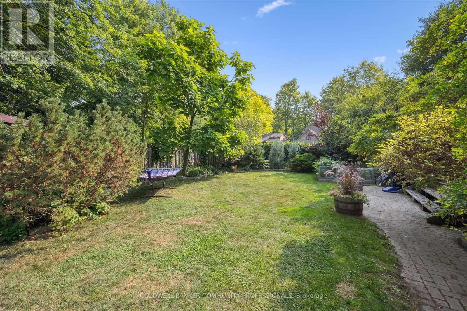 1 Thornhill Drive, Guelph, Ontario  N1H 7Z6 - Photo 34 - X12460228