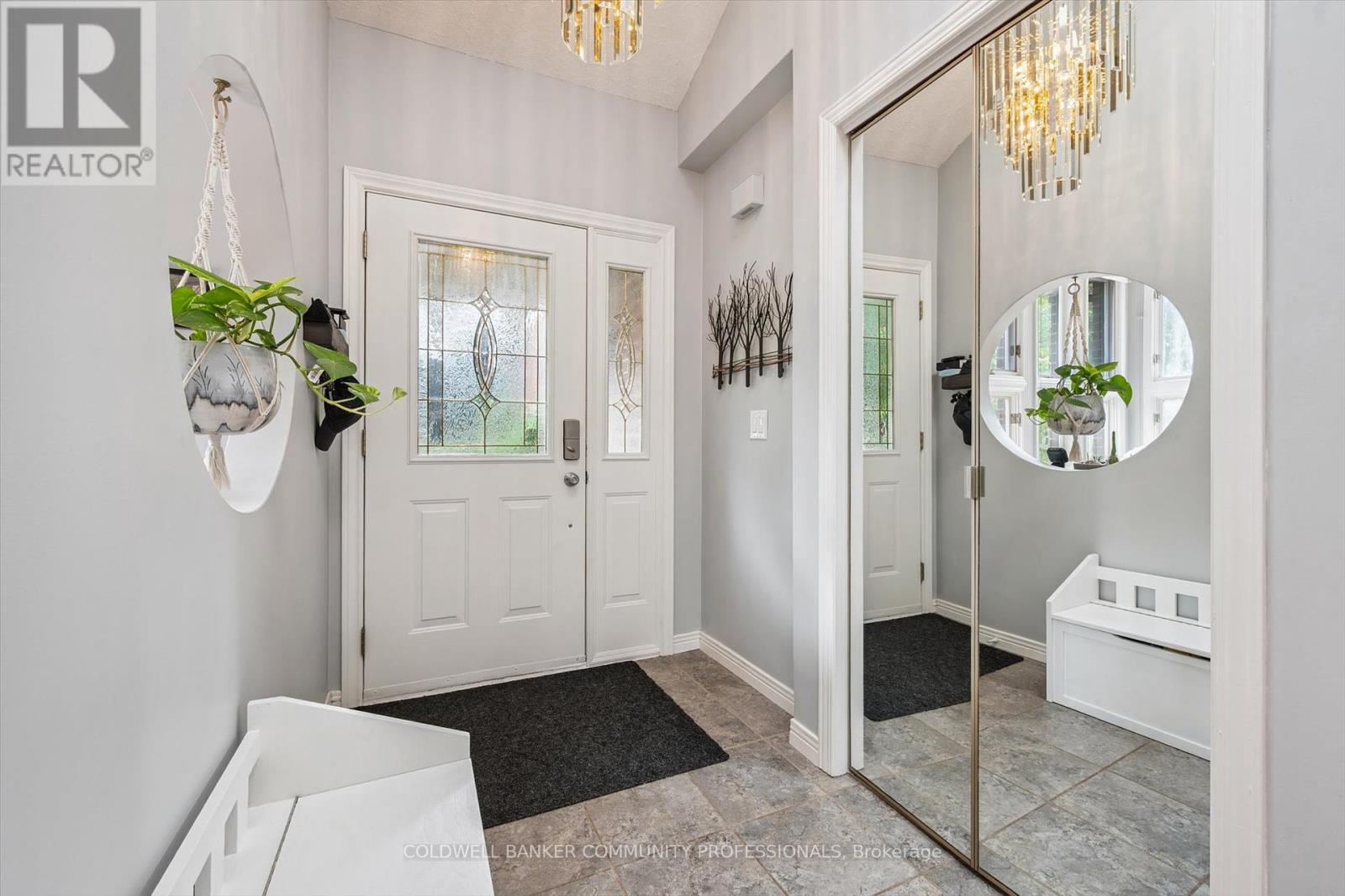1 Thornhill Drive, Guelph, Ontario  N1H 7Z6 - Photo 6 - X12460228