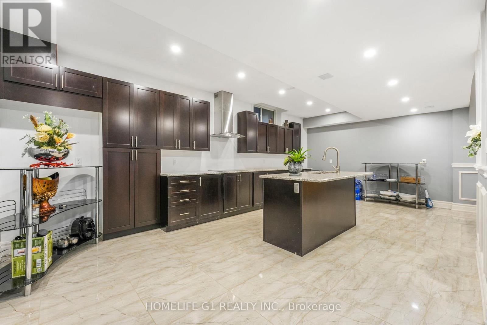 197 Gar Lehman Drive, Whitchurch-Stouffville, Ontario  L4A 0H8 - Photo 39 - N12458912