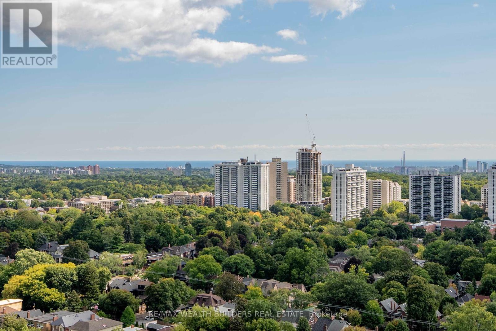 2702 - 2181 Yonge Street, Toronto, Ontario  M4S 3H7 - Photo 2 - C12398783