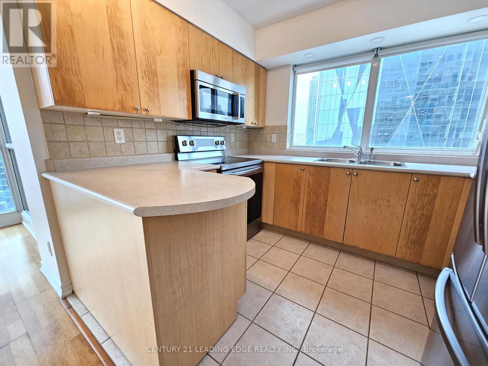 2212 - 18 Yonge Street, Toronto, Ontario  M5E 1Z8 - Photo 10 - C12297209