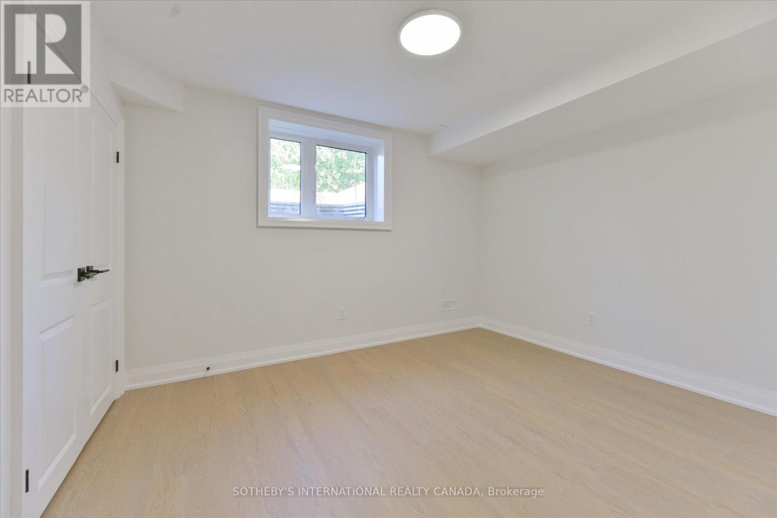 518 Markay Common, Burlington, Ontario  L7S 0A6 - Photo 28 - W12441132