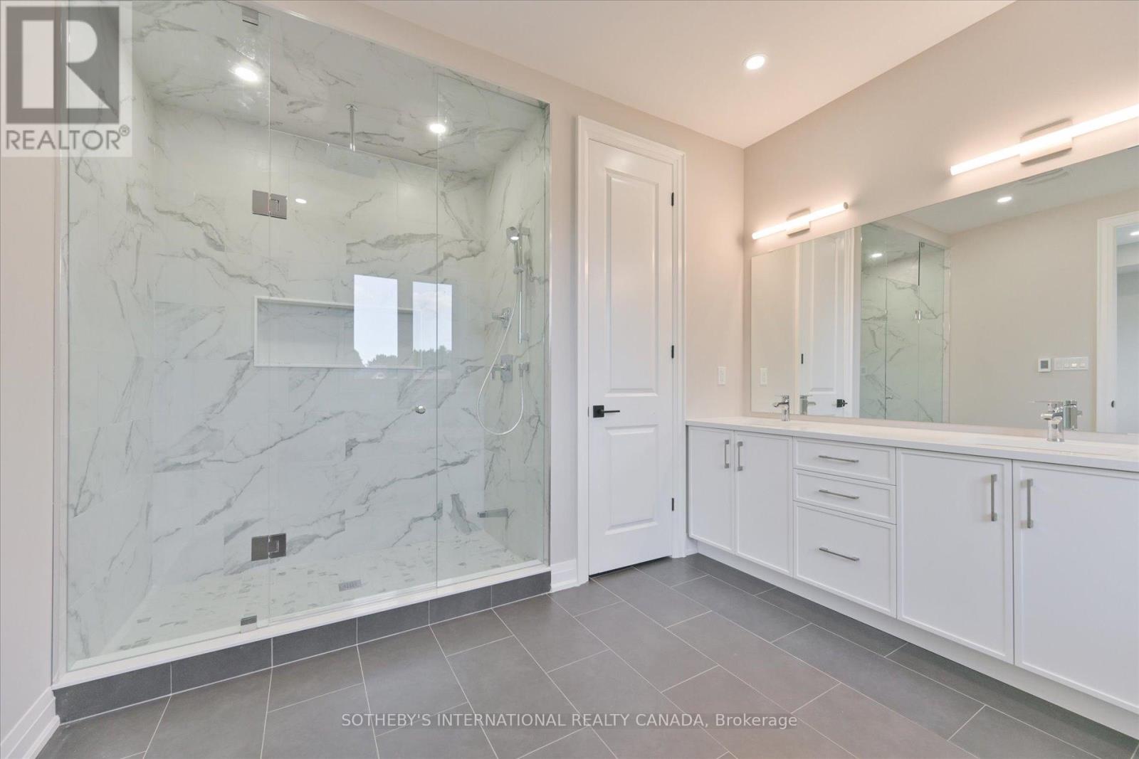 518 Markay Common, Burlington, Ontario  L7S 0A6 - Photo 23 - W12441132