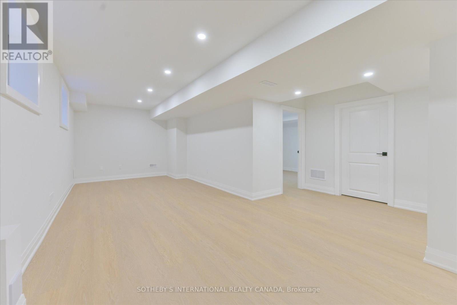 518 Markay Common, Burlington, Ontario  L7S 0A6 - Photo 27 - W12441132