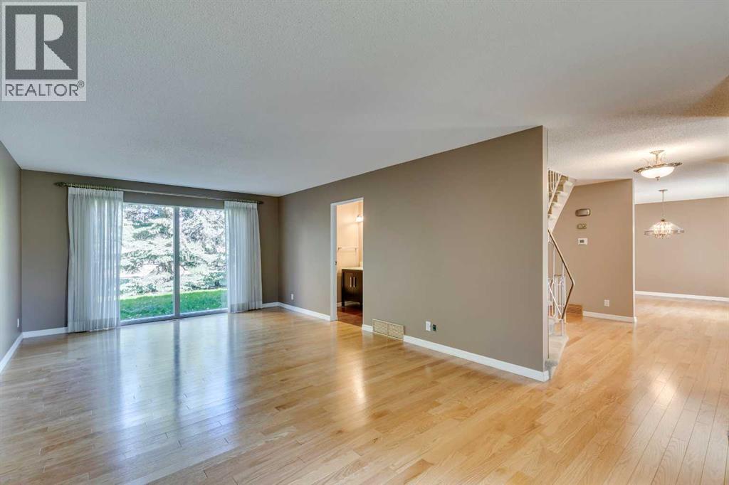 1257 Varsity Estates Road Nw, Calgary, Alberta  T3B 2W3 - Photo 7 - A2264190