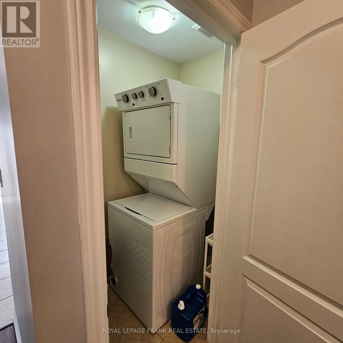 41 Milson Crescent, Essa (Angus), Ontario  L0M 1B4 - Photo 11 - N12459816