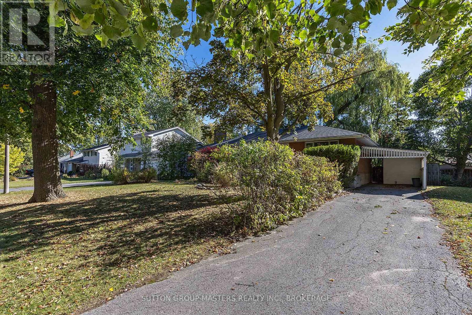 38 Watts Crescent, Kingston, Ontario  K7M 2P3 - Photo 43 - X12460099