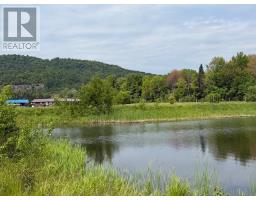 101 Lipsit LN, Goulais River, Ontario