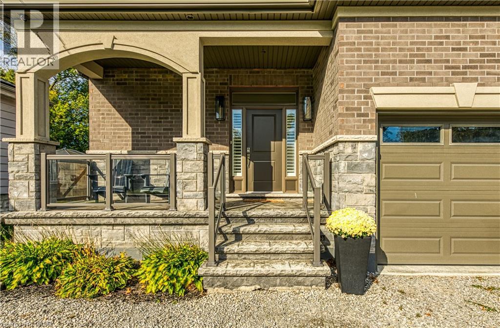 18 David Avenue, Hamilton, Ontario  L9A 3V1 - Photo 3 - 40767963