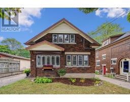 39 AGNES STREET, Kitchener, Ontario