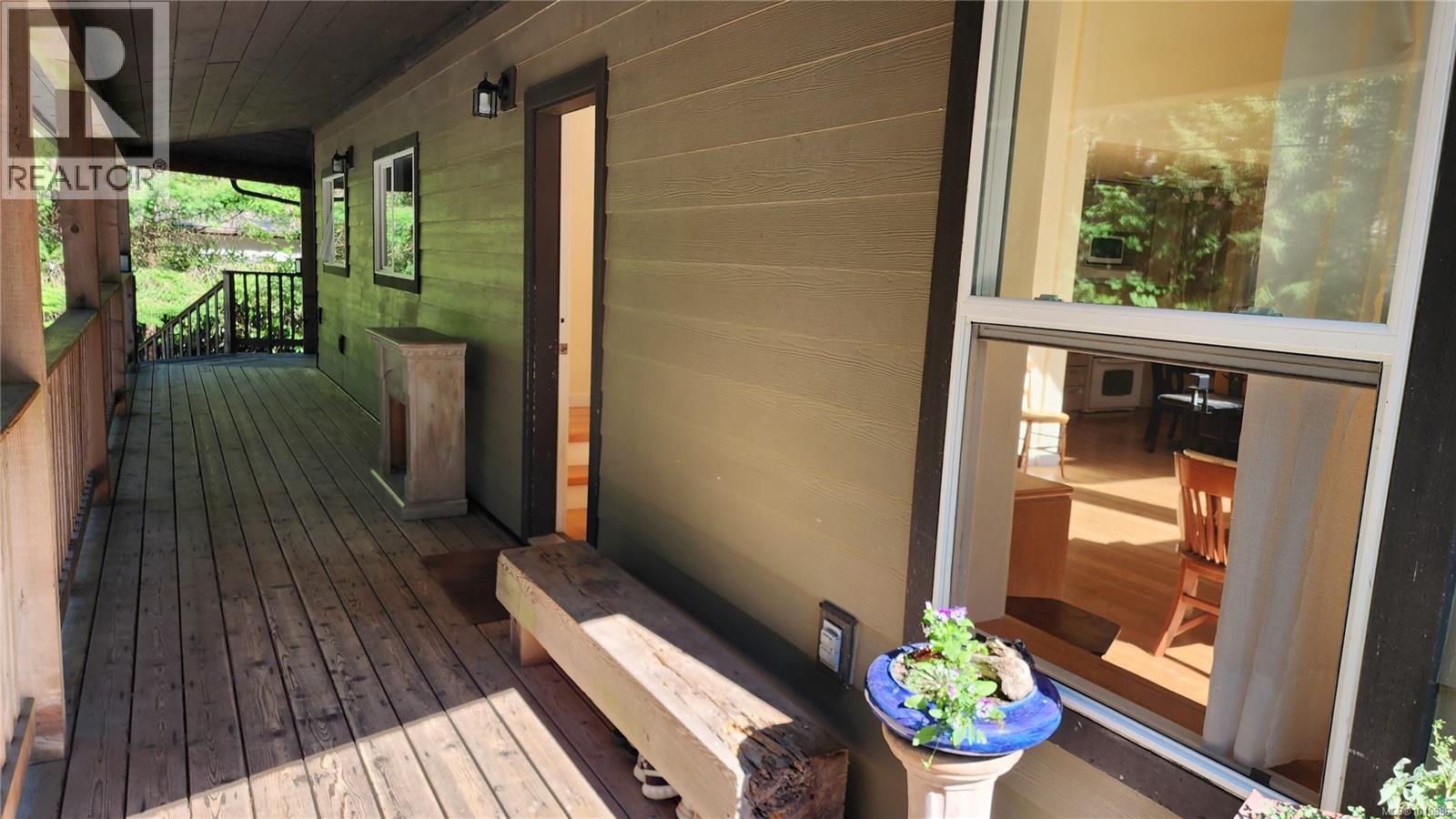 1020 Horseshoe Rd, Gabriola Island, British Columbia  V0R 1X3 - Photo 17 - 1010986