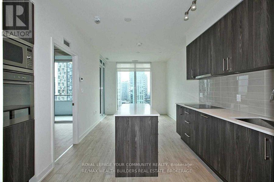 1605e - 576 Front Street W, Toronto, Ontario  M5V 1C1 - Photo 10 - C12392118