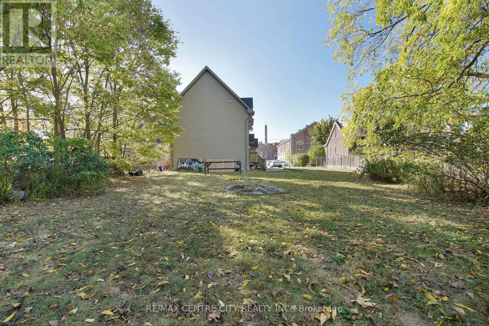 23 St Patrick Street, London North (North N), Ontario  N6H 1P5 - Photo 21 - X12460349