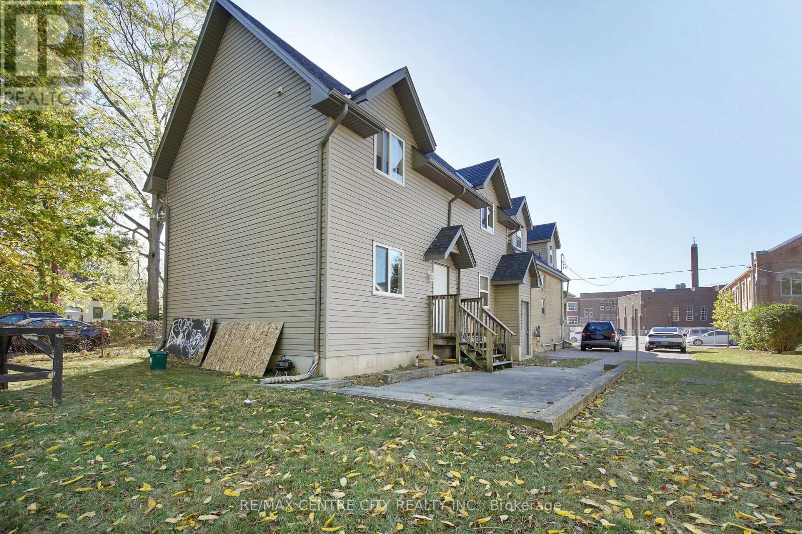 23 St Patrick Street, London North (North N), Ontario  N6H 1P5 - Photo 22 - X12460349