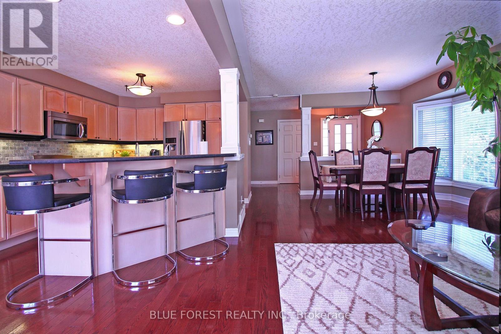 682 Hedgerow Place, London North, Ontario  N5X 4L6 - Photo 15 - X12460383