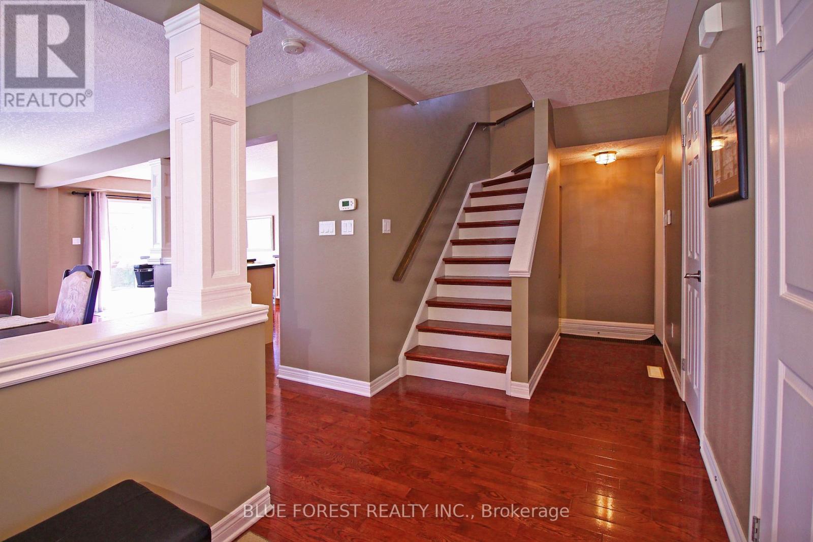 682 Hedgerow Place, London North, Ontario  N5X 4L6 - Photo 16 - X12460383