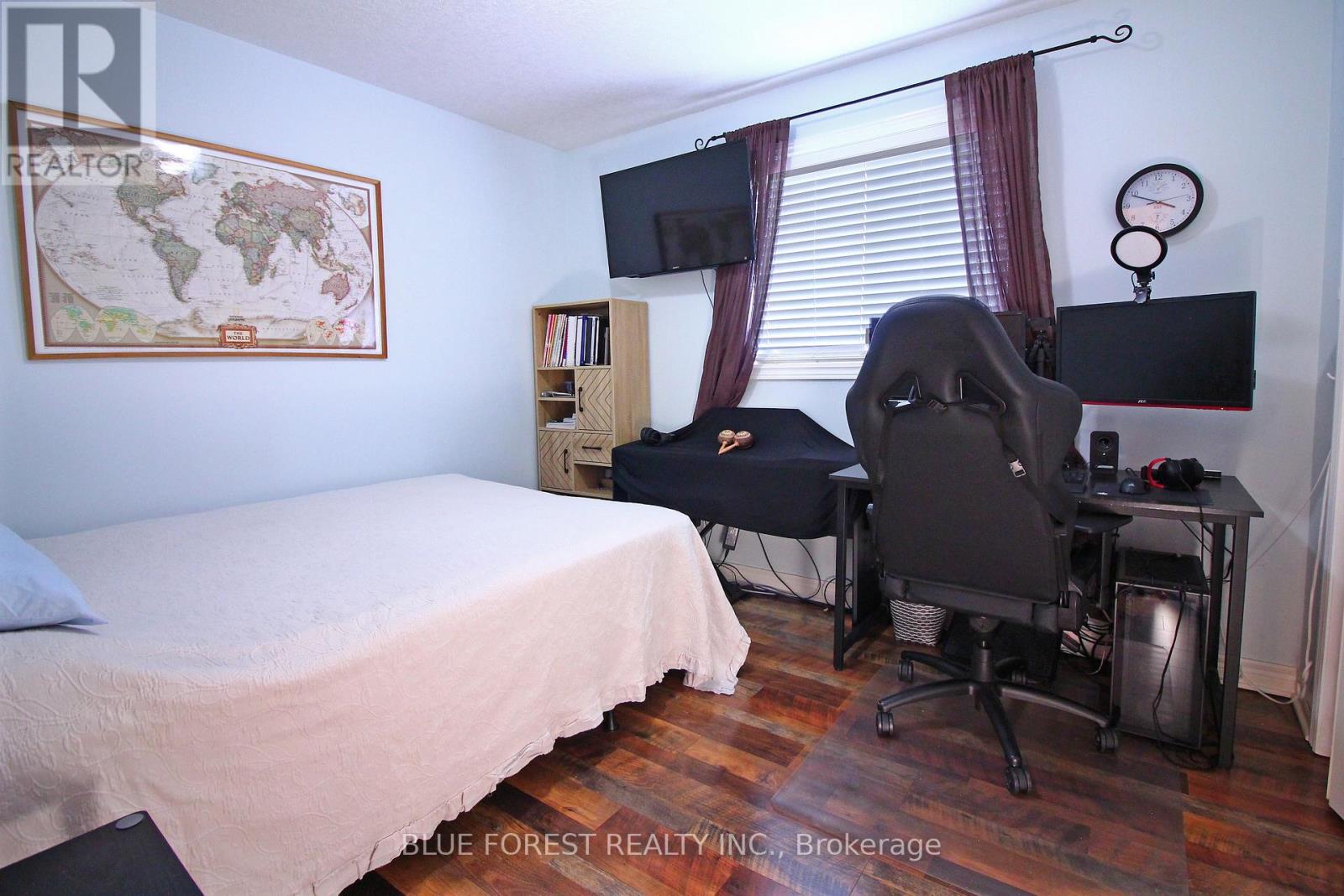 682 Hedgerow Place, London North, Ontario  N5X 4L6 - Photo 24 - X12460383