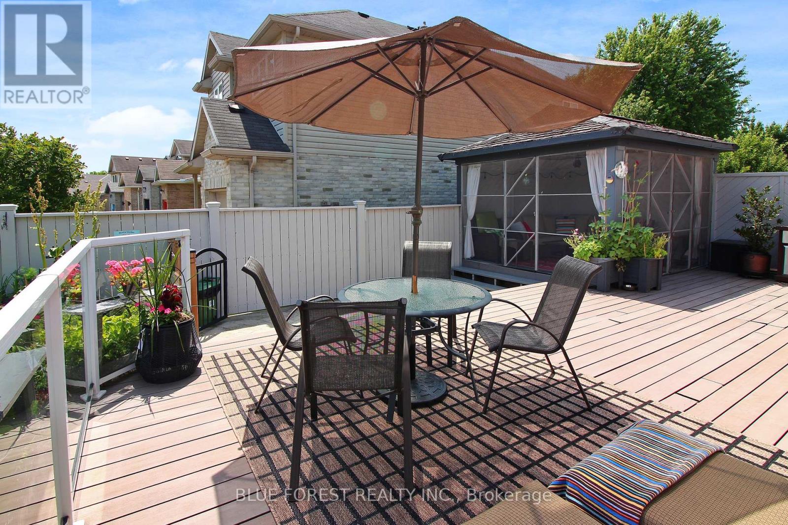 682 Hedgerow Place, London North, Ontario  N5X 4L6 - Photo 38 - X12460383