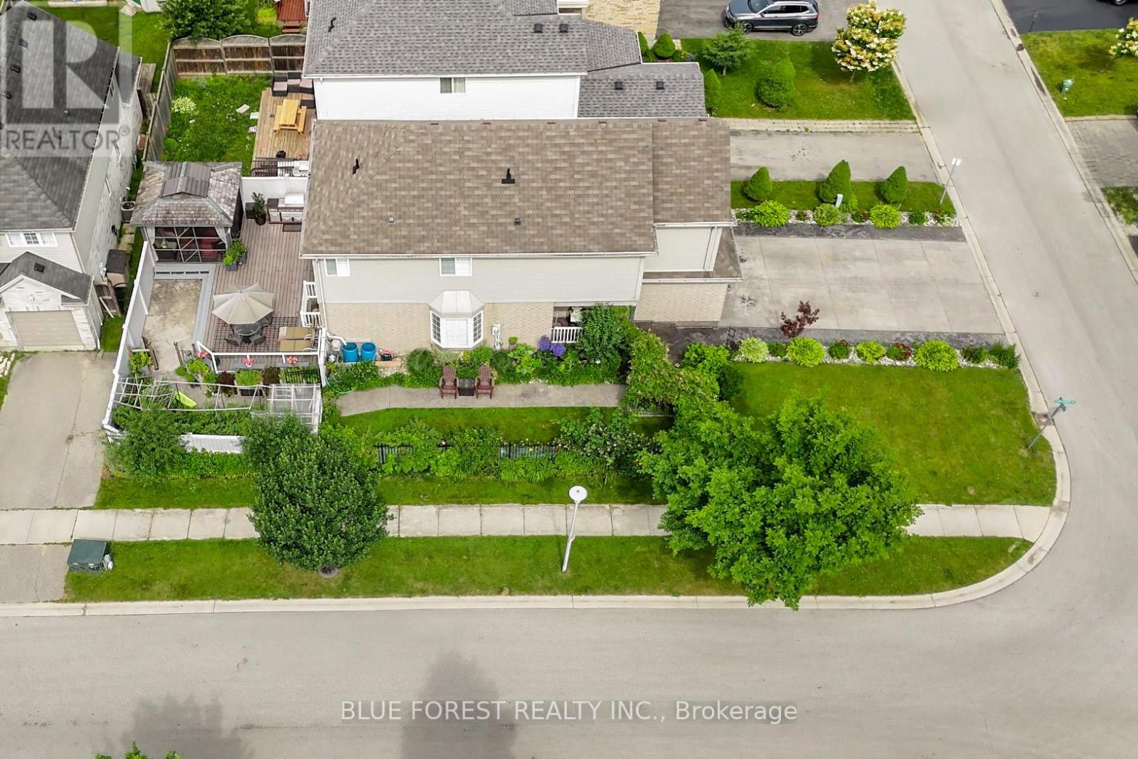 682 Hedgerow Place, London North, Ontario  N5X 4L6 - Photo 44 - X12460383