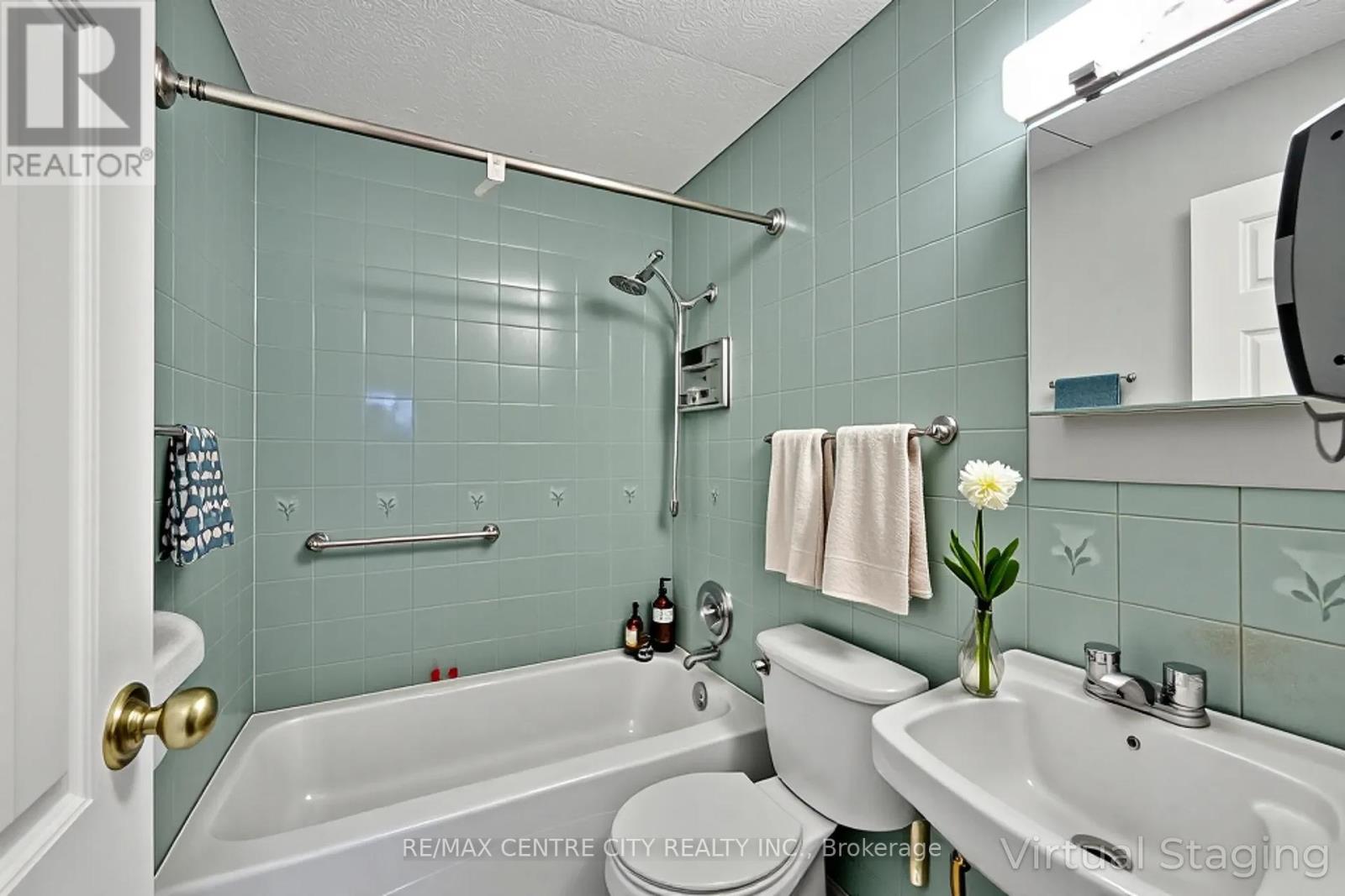 307 - 1825 Whitney Street, London East (East H), Ontario  N5W 2W3 - Photo 15 - X12460417