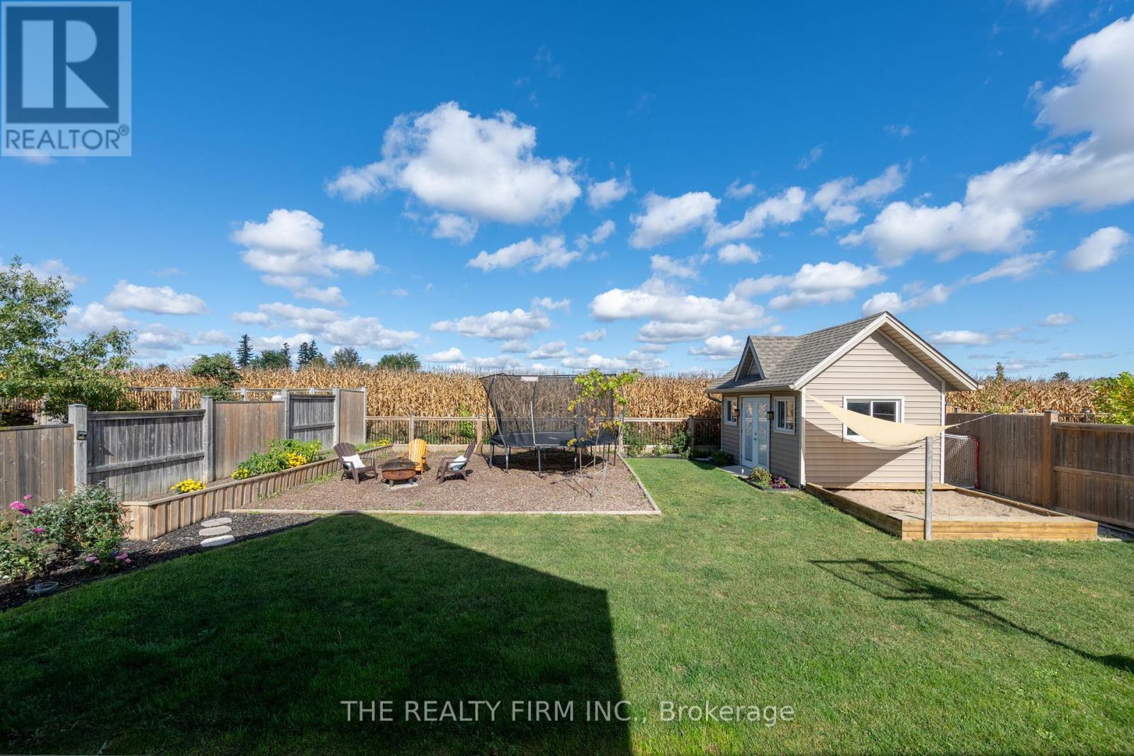 103 Leesboro Trail, Thames Centre (Thorndale), Ontario  N0M 2P0 - Photo 38 - X12460467