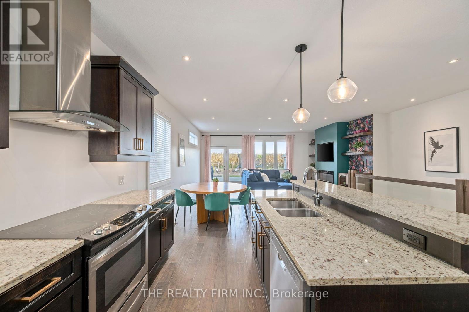 103 Leesboro Trail, Thames Centre (Thorndale), Ontario  N0M 2P0 - Photo 8 - X12460467