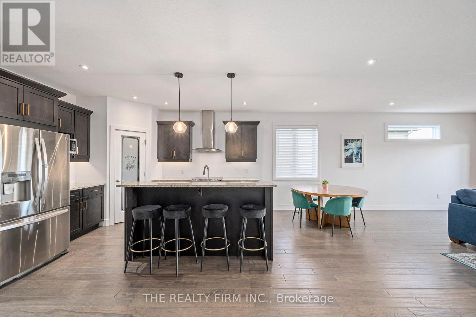 103 Leesboro Trail, Thames Centre (Thorndale), Ontario  N0M 2P0 - Photo 9 - X12460467