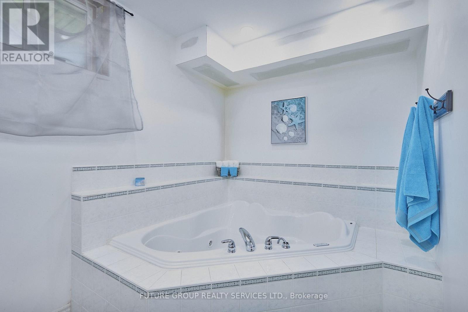 5 Burke Street, Georgina, Ontario  L0E 1R0 - Photo 23 - N12322682