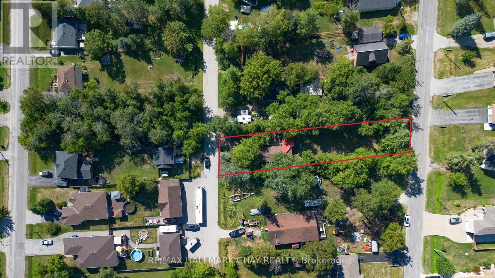 956 Carson Avenue, Innisfil, Ontario  L0L 1W0 - Photo 7 - N12362398