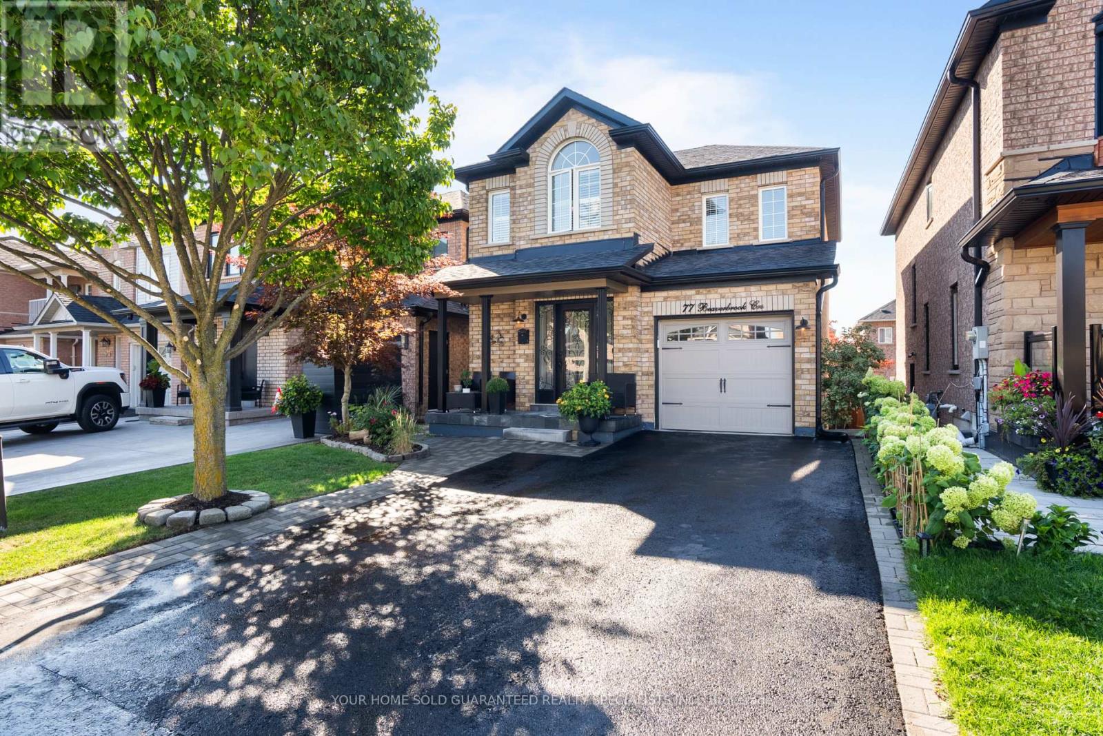 77 BEAVERBROOK CRESCENT, Vaughan, Ontario