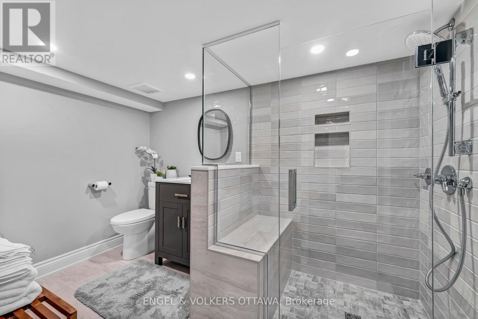 105 Stanley Avenue, Ottawa, Ontario  K1M 1N8 - Photo 33 - X12460372